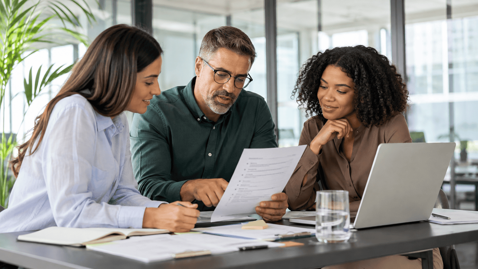 Rough notes turning into structured minutes with AI help, speeding up how to write meeting minutes